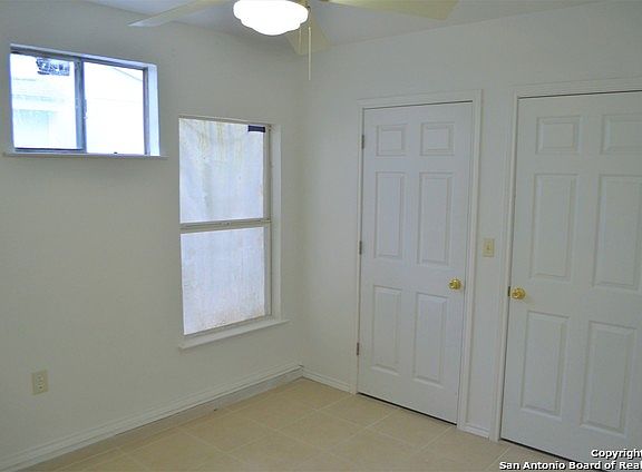 4th image of 6327 Village Clb