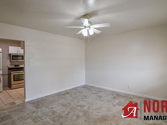 3rd image of 516 1/2 N Roosevelt Ave