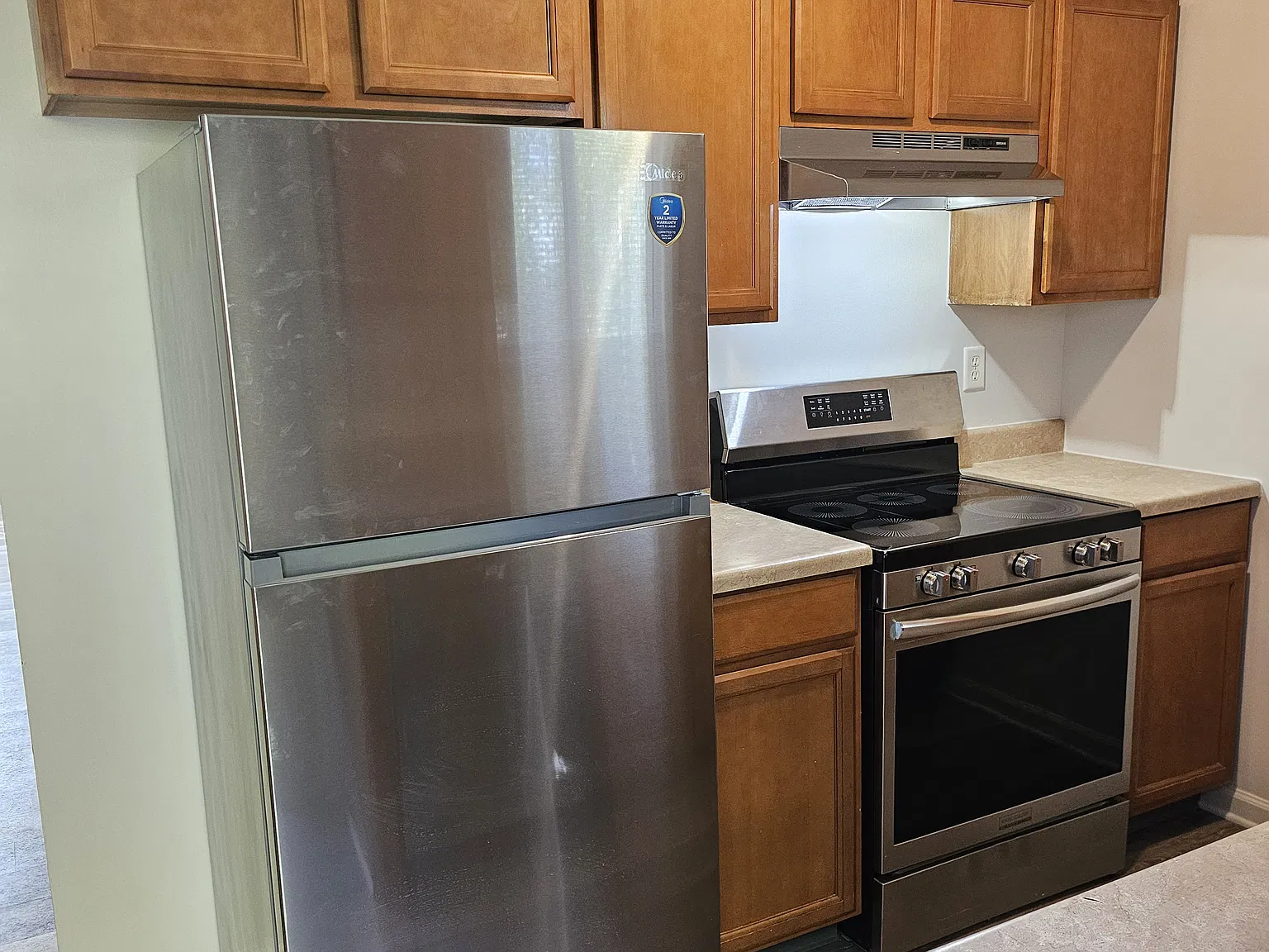 3 bed, 1225 sqft, $1,850 — Photo 3