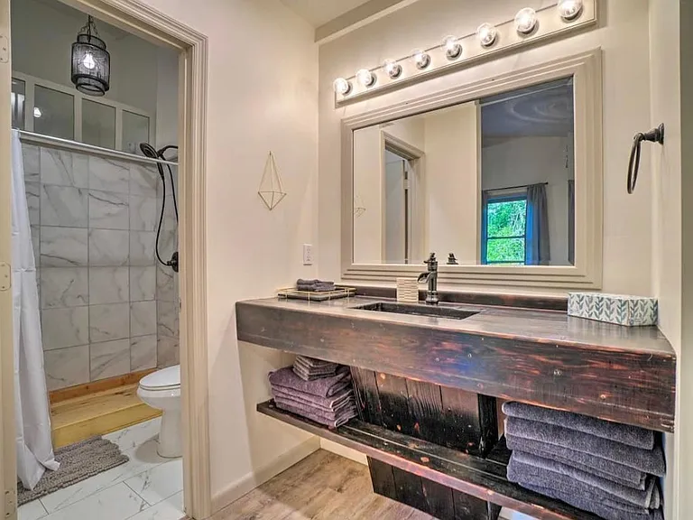 328 River Dr — Photo 13
