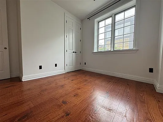 Bedroom, photo 2