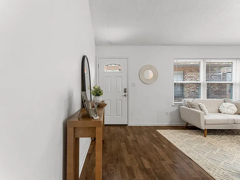 237 Indian Oaks Dr — Photo 5