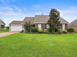 406 Olympic Dr, Flowood, MS 39232