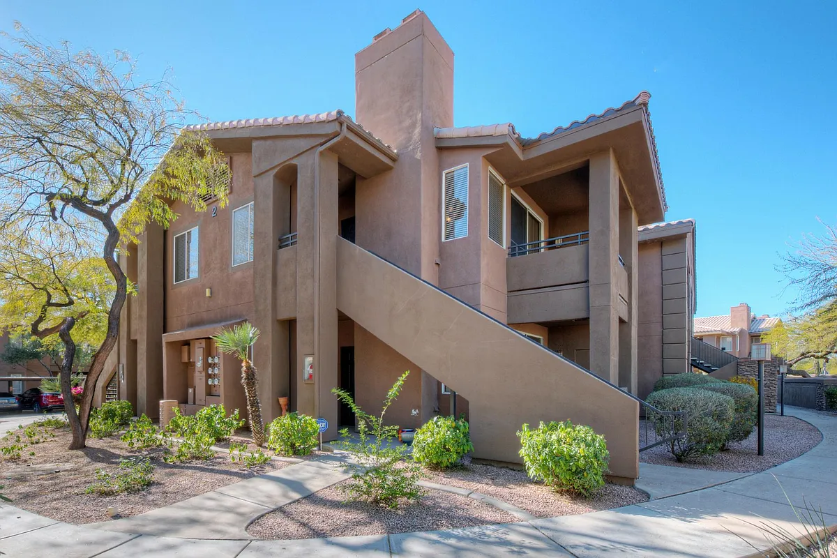 Building Photo - 7009 E Acoma Dr #2005