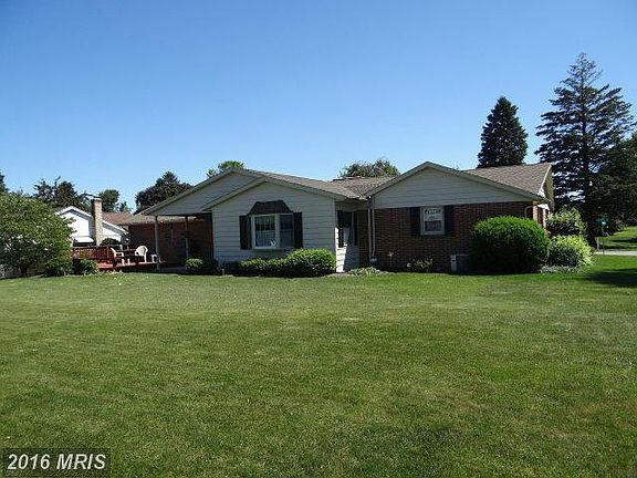 5th image of 137 Harvest Ln
