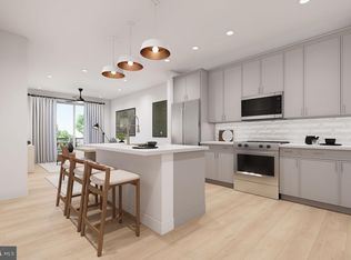 9475B Sprague Ave #1, Fairfax, VA 22031