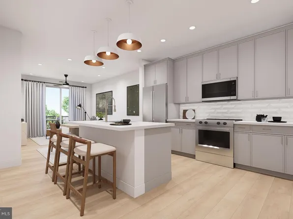 9475B Sprague Ave #1, Fairfax, VA 22031