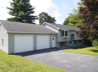 5 Owen St, Lewiston, ME 04240