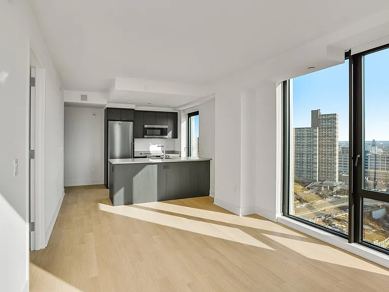 662 Pacific St #19B — Photo 7