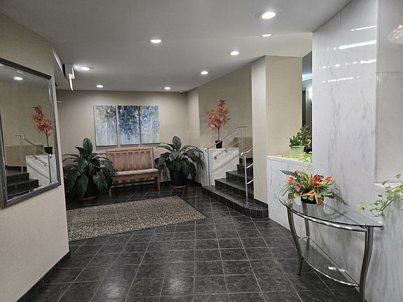 2nd image of 6933 N Kedzie Ave APT 1209
