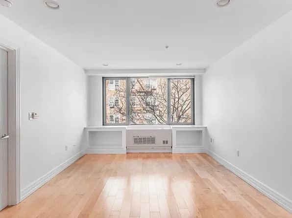 6405 Yellowstone Blvd Ste 1, Forest Hills, NY 11375