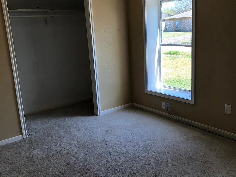 16014 Bunker Ridge Rd — Photo 5