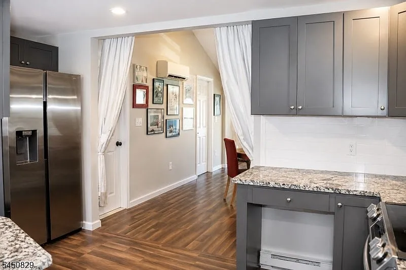 3 bed, $2,900 — Photo 4