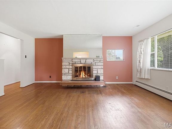 5th image of 1329 Coburg Lands Dr