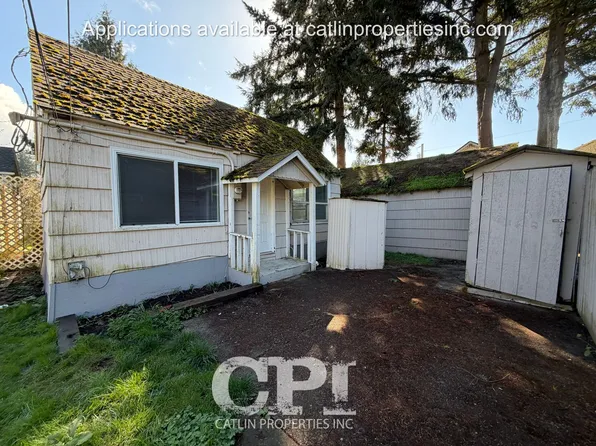 1102.5 N 2nd Single Family, Kelso, WA 98626