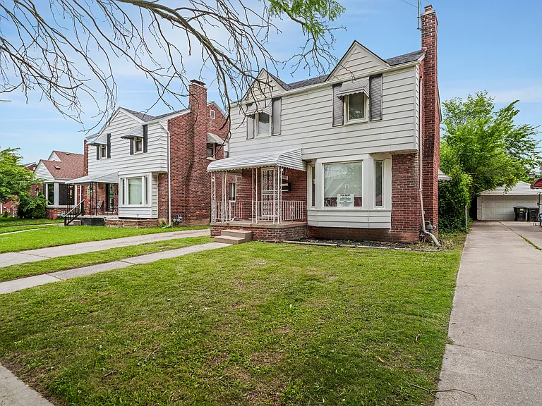 13891 Fairmount Dr — Photo 31