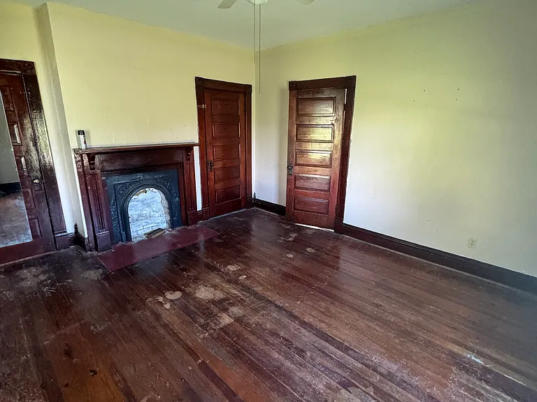 3958 Shakertown Rd — Photo 6