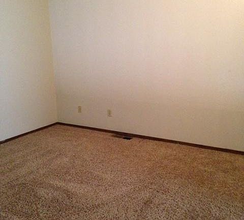 4th image of 4002 NW Ozmun Ave APT B9