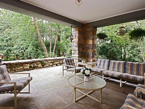 Dining room with French doors