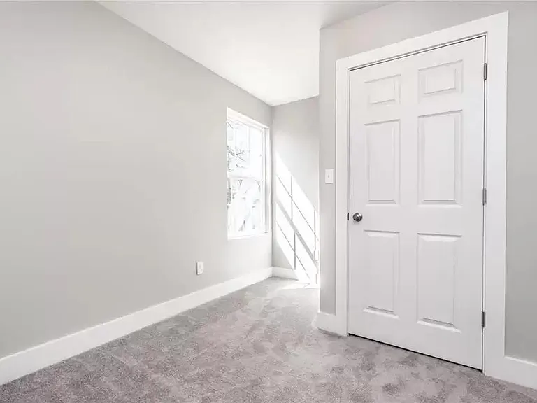 243 Terrace Ave — Photo 8