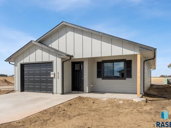 6704 E Thimbleweed St, Sioux Falls, SD 57110
