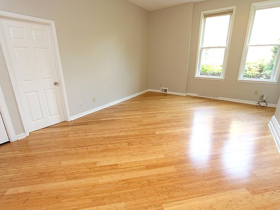4th image of 733 Maryland Ave APT 1