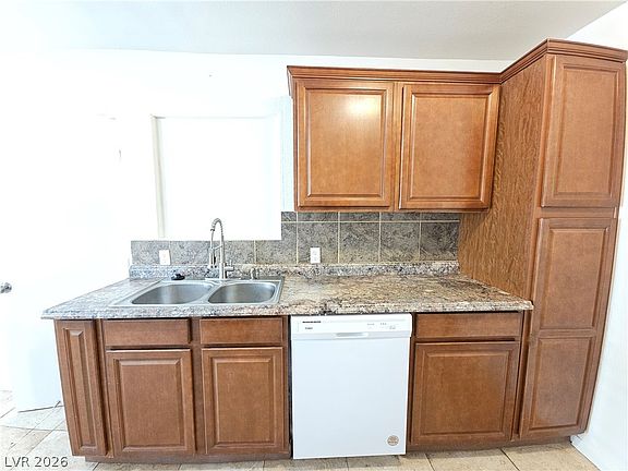 5th image of 5513 Alta Dr