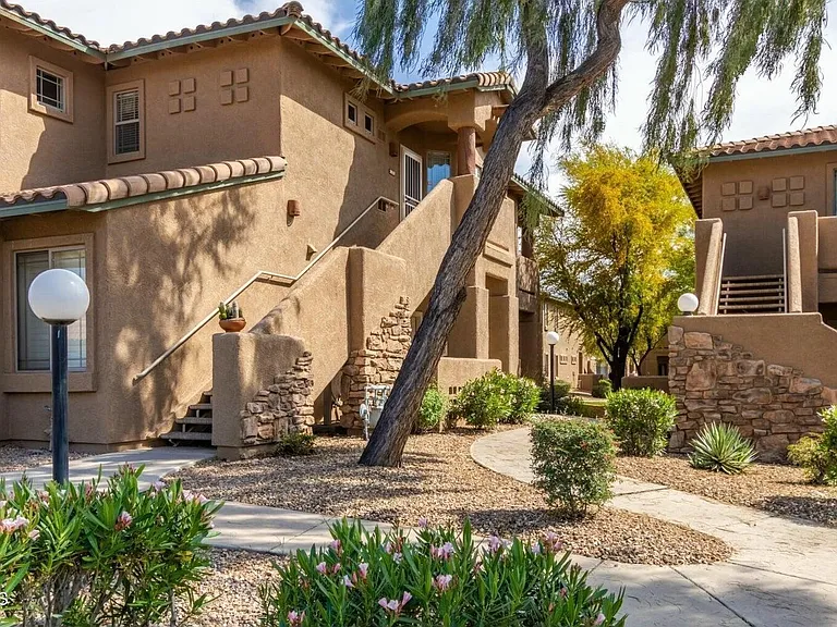 11500 E Cochise Dr #2086 — Photo 1