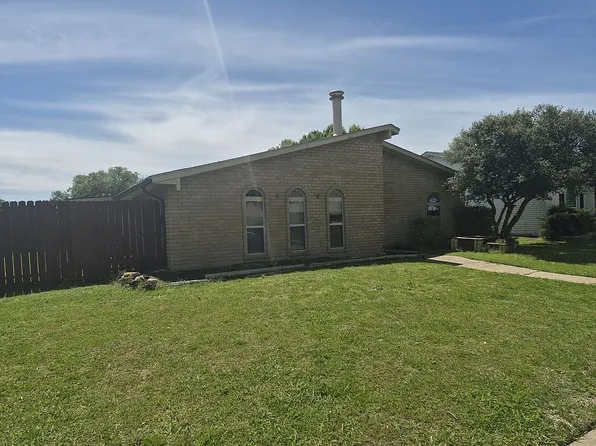5044 Crawford Dr, The Colony, TX 75056