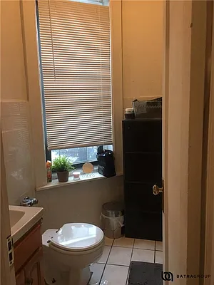 Rented by Batra Group Inc | media 10