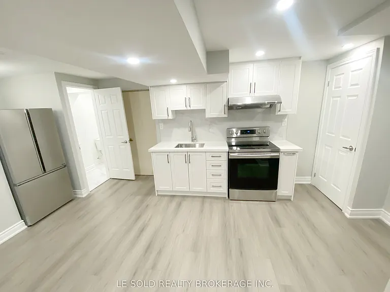 139 Walford Rd #A — Photo 8
