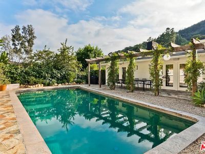 2268 Betty Ln, Beverly Hills, CA, 90210