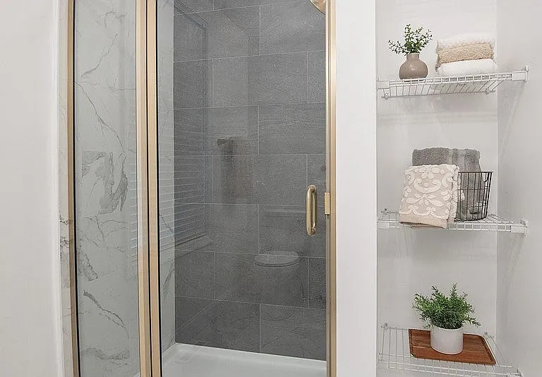 323 N Mulberry St #1 — Photo 19