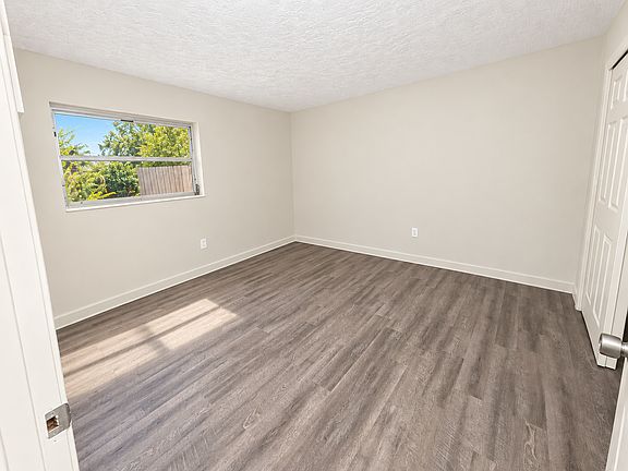5th image of 5617 19th St W #A