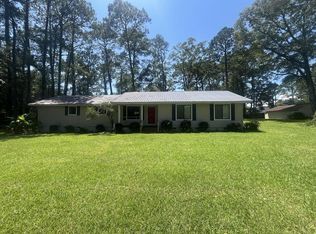 141 Wenona Way, Fitzgerald, GA 31750
