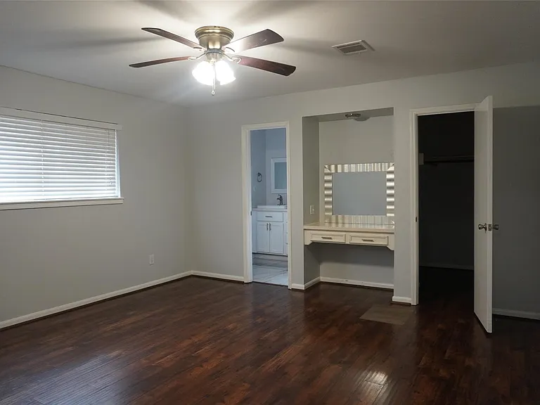 10703 Wickersham Ln — Photo 26