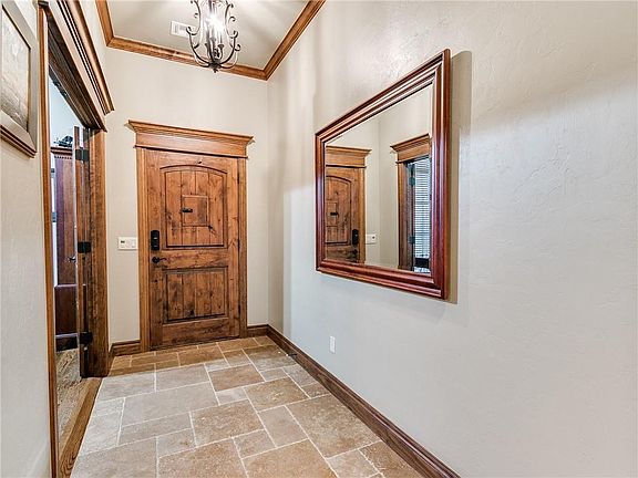 3rd image of 5501 NW 130th St
