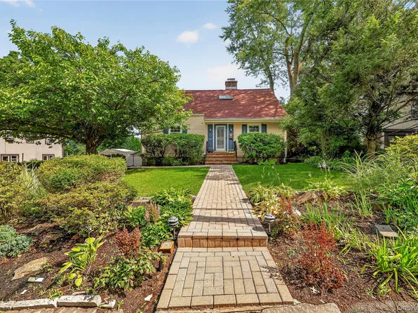 67 Topland Road, White Plains, NY 10605