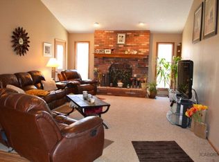 3619 Mall Ridge St, Jefferson City, MO 65109