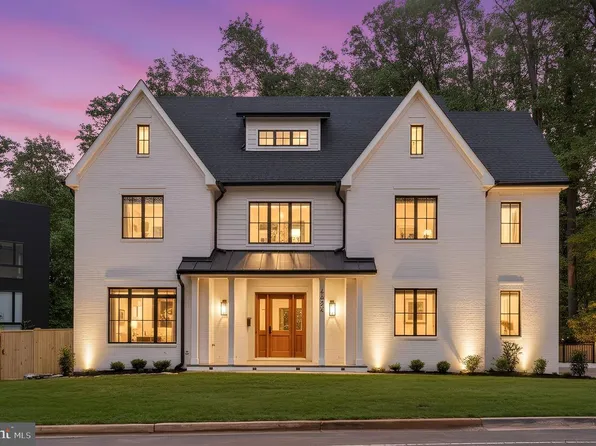 4624 26th St N, Arlington, VA 22207