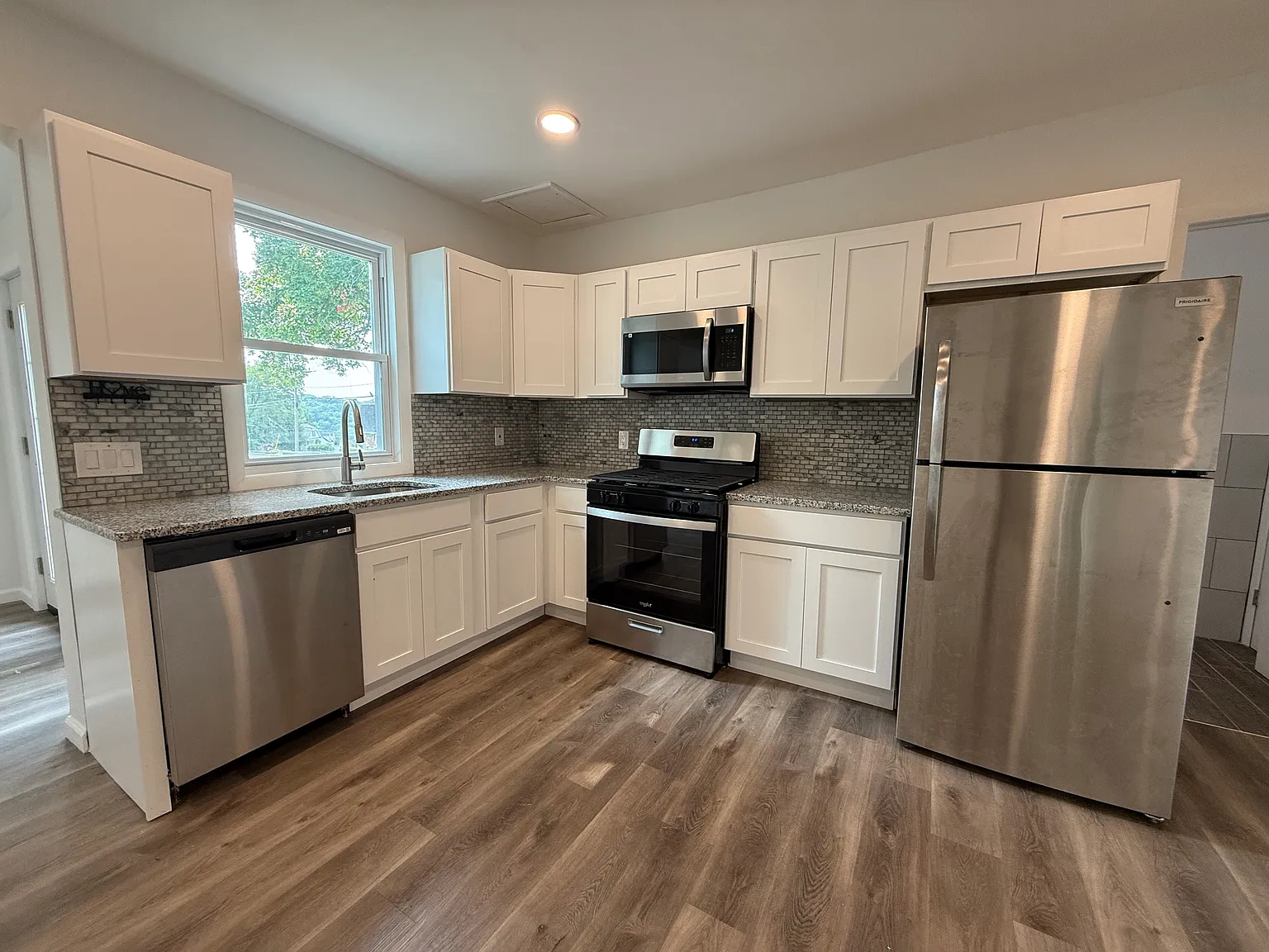 2 bed, $1,750 — Photo 1