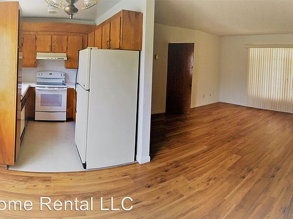 3rd image of 3025 Newell St APT 5