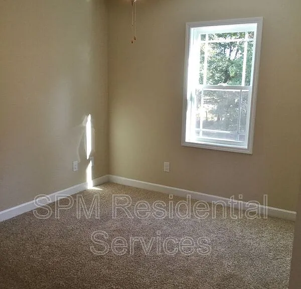 748 Chadwick Shores Dr — Photo 14