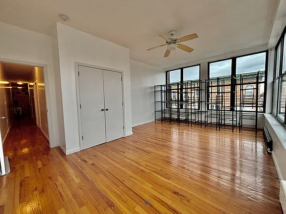2nd image of 5202 5th Ave #3