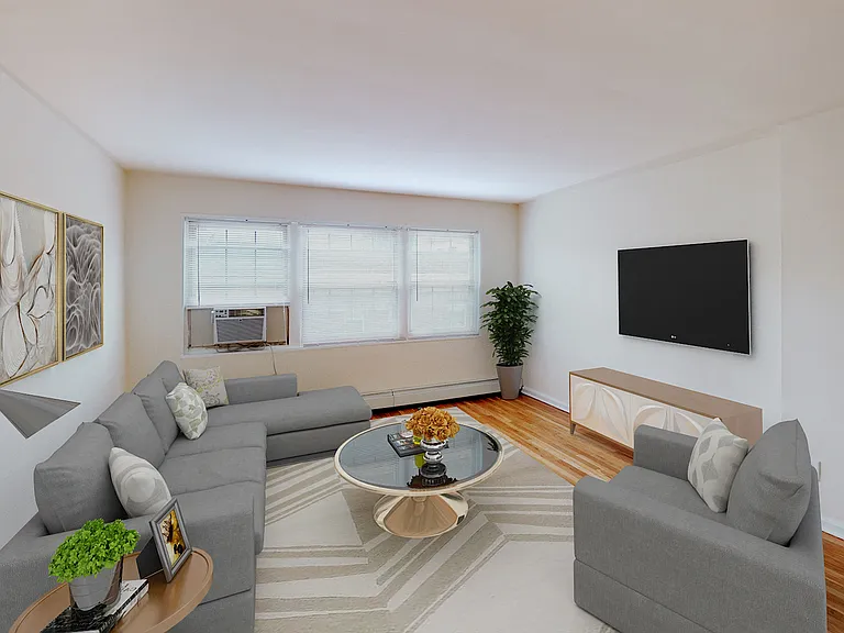 Alpha House — Photo 3