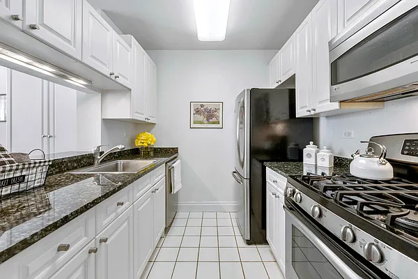 Sold by Compass | media 16