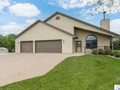 18 Columbia Ct, North Mankato, MN, 56003