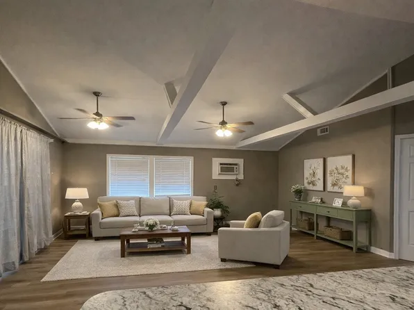 15210 El Ranchitos Ave Unit C, Pride, LA 70770