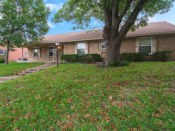 4th image of 908 Ray Andra Dr