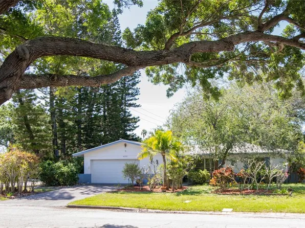 4391 14th Way NE, Saint Petersburg, FL 33703